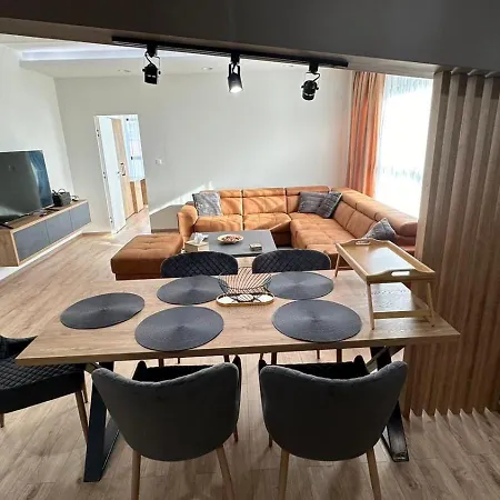 South Apartment *